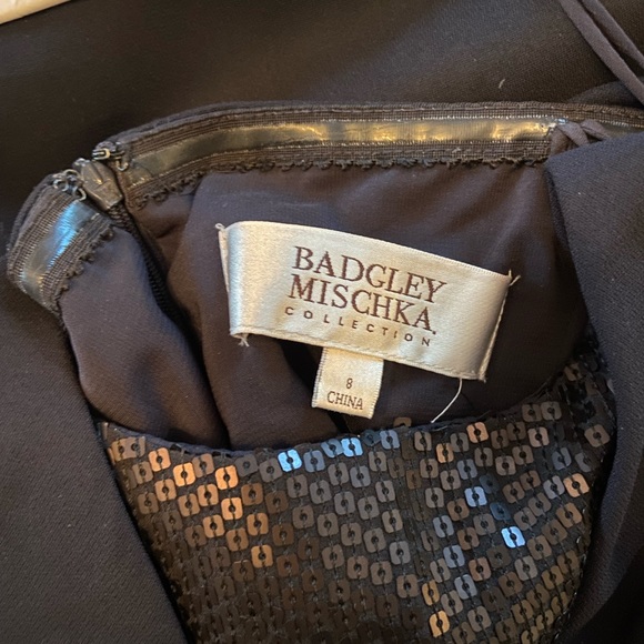 Badgley Mischka strapless Navy blue formal dress. size 8.EUC - Picture 5 of 9